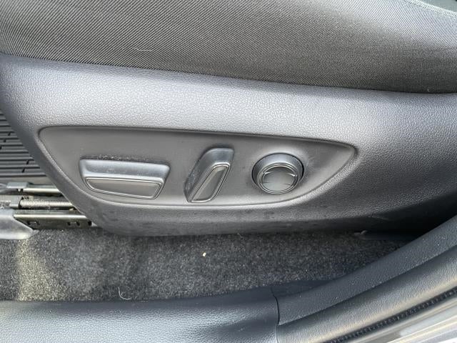 2019 Toyota RAV4 XLE AWD (Natl)