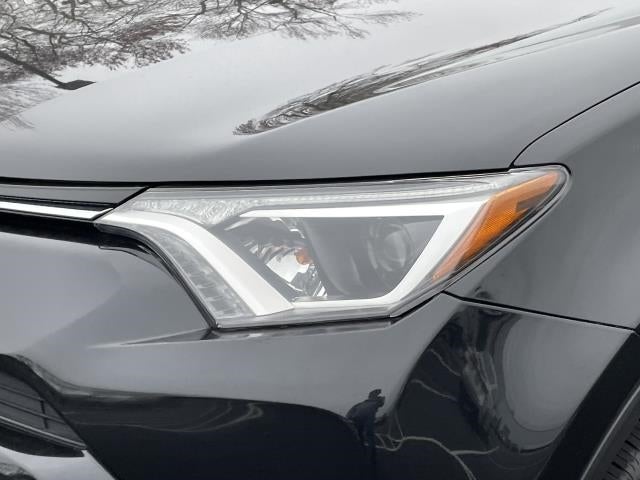 2018 Toyota RAV4 Hybrid XLE AWD (Natl)