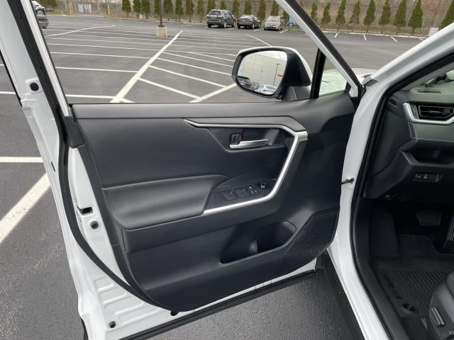 2021 Toyota RAV4 Hybrid XLE AWD (Natl)