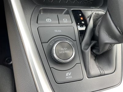 2021 Toyota RAV4 Hybrid XLE AWD (Natl)