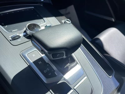 2019 Audi Q5 Prestige 45 TFSI quattro